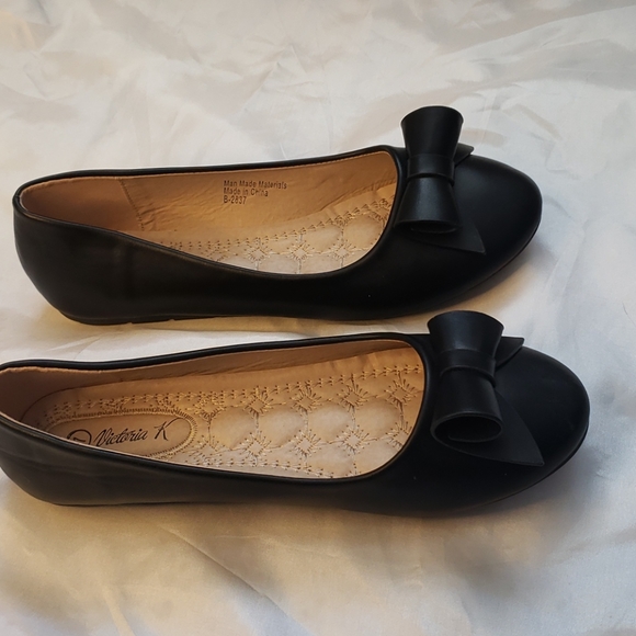 Shoes - Picture 9 of 9